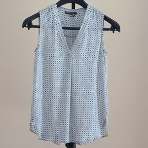 Vince Women's 100% Silk V-Neck Sleeveless Blue Patterned Blouse
